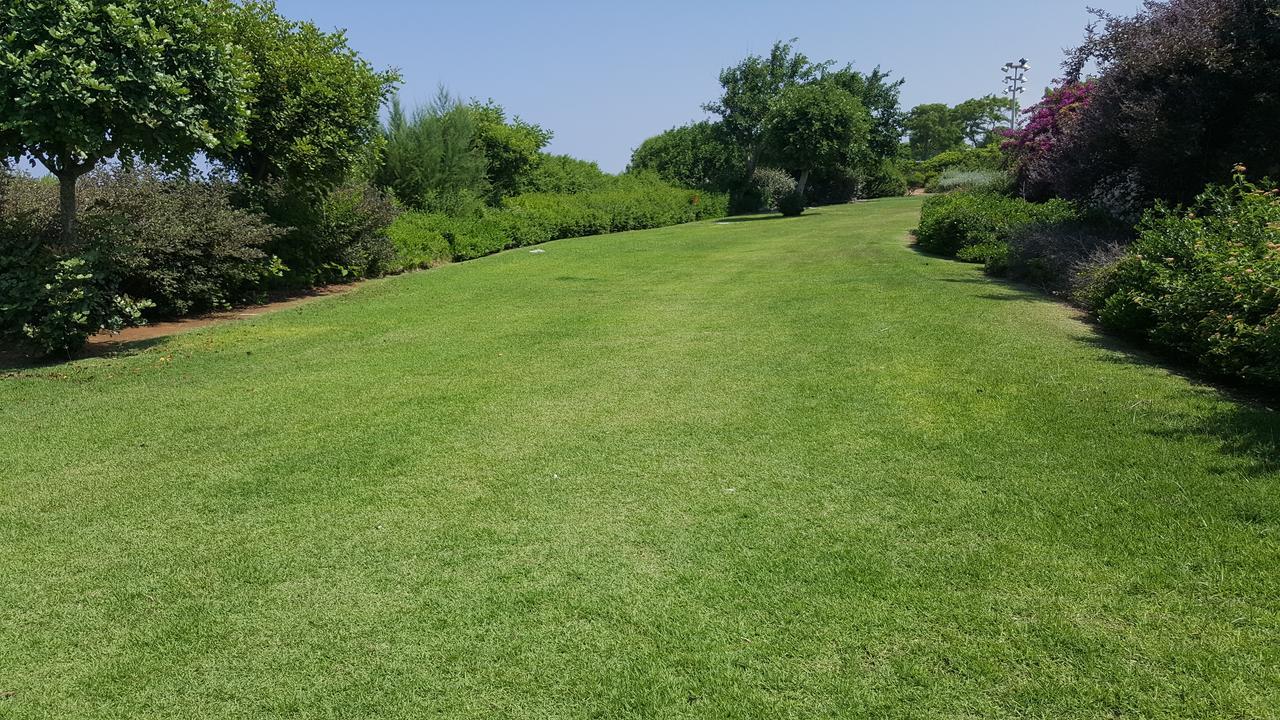 Neot Golf Caesarea Garden Apartment Cesareia Exterior foto