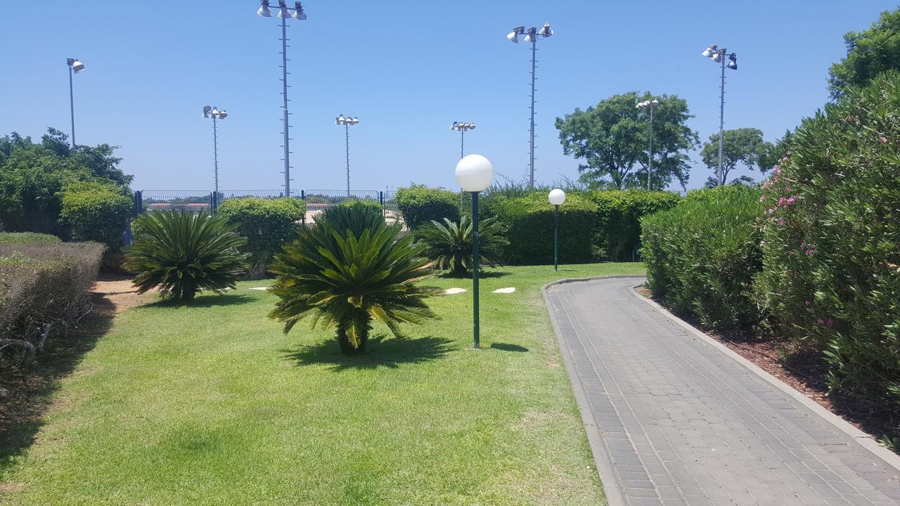 Neot Golf Caesarea Garden Apartment Cesareia Exterior foto